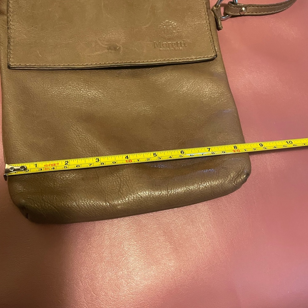 Walter Moretti Italian Leather Crossbody - Picture 14 of 15